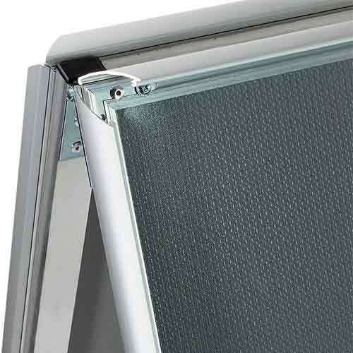 Caballete de aluminio doble cara cambio gráfica sistema clic