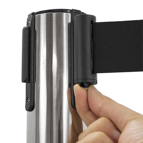 Postes separadores con cinta extensible detalle
