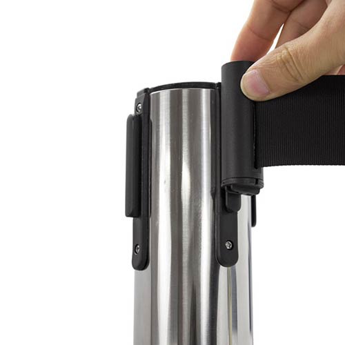 Postes separadores con cinta extensible detalles